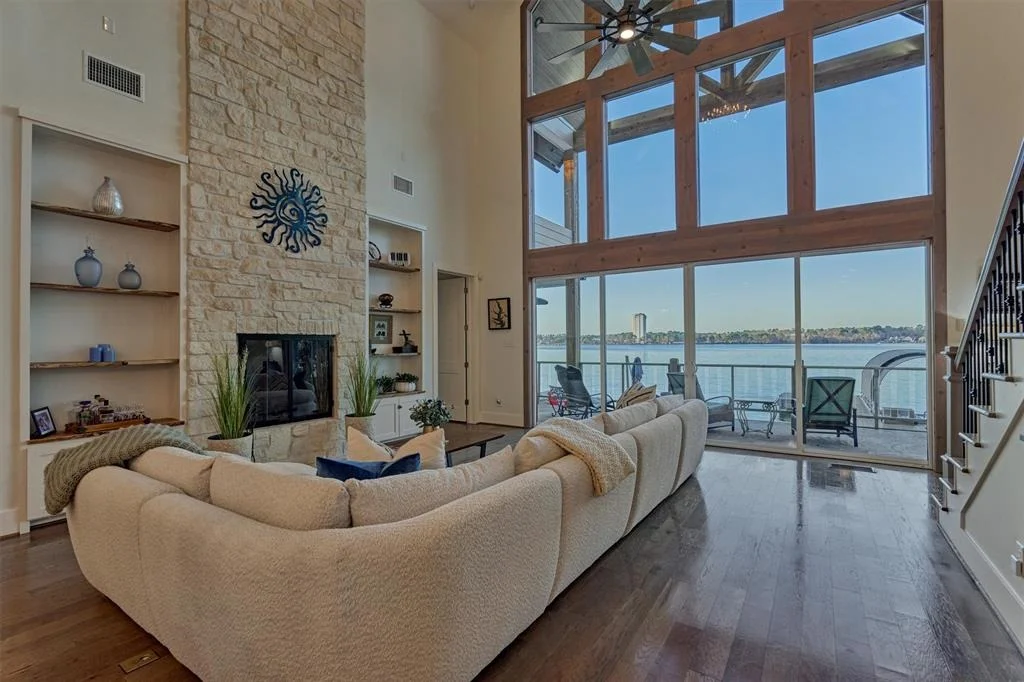 Photo of 925 Paradise Lane