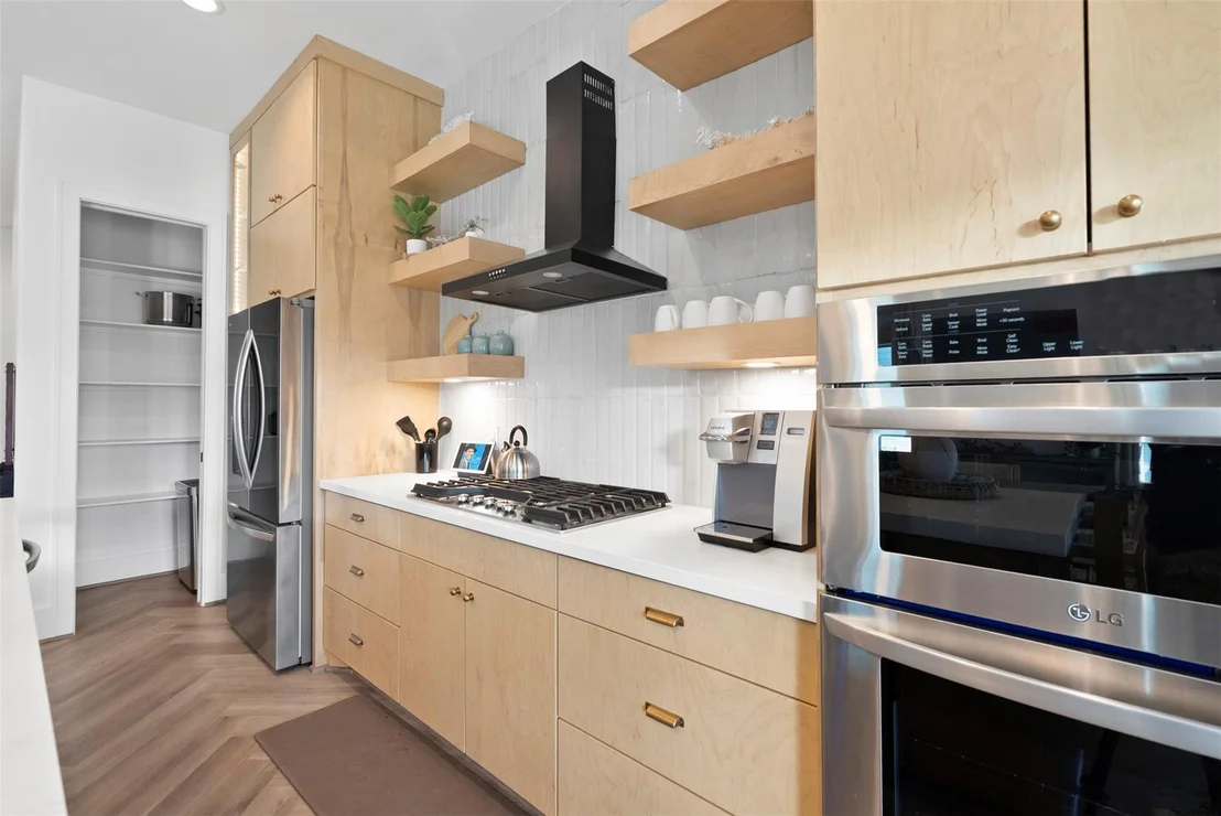 Photo of 3807 Neptune