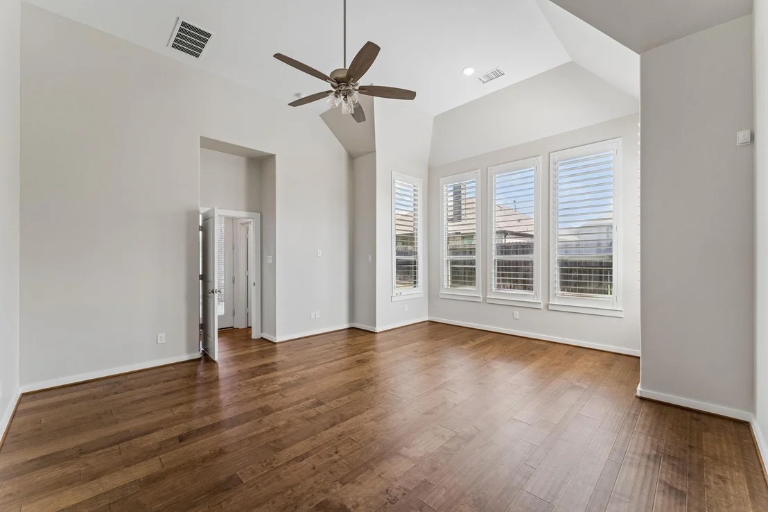 Photo of 30410 Myrtle Oak Drive