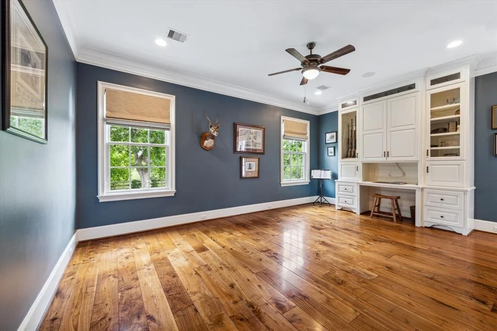 Photo of 31243 Riverlake Road