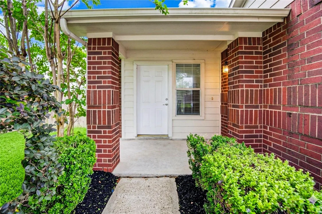 Photo of 9926 Myrtle Field Lane