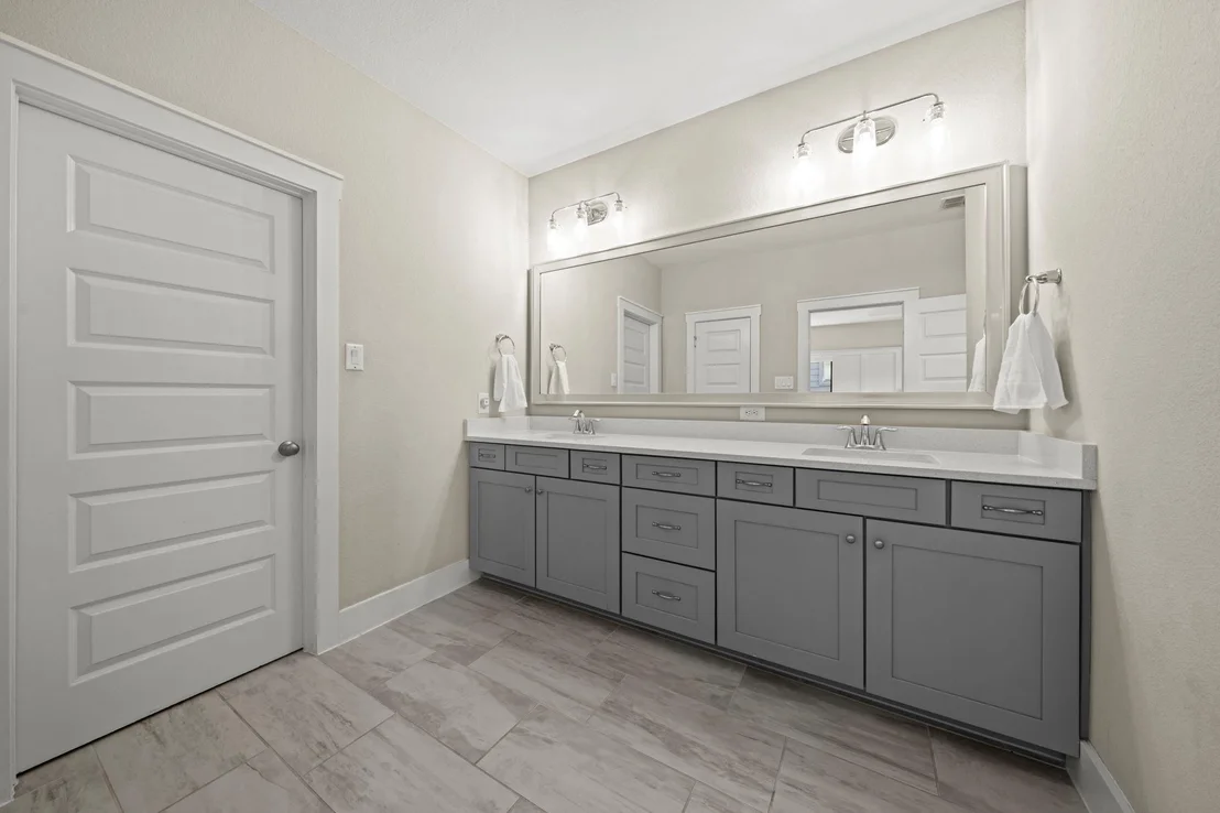 Photo of 18507 Parkland Square Place