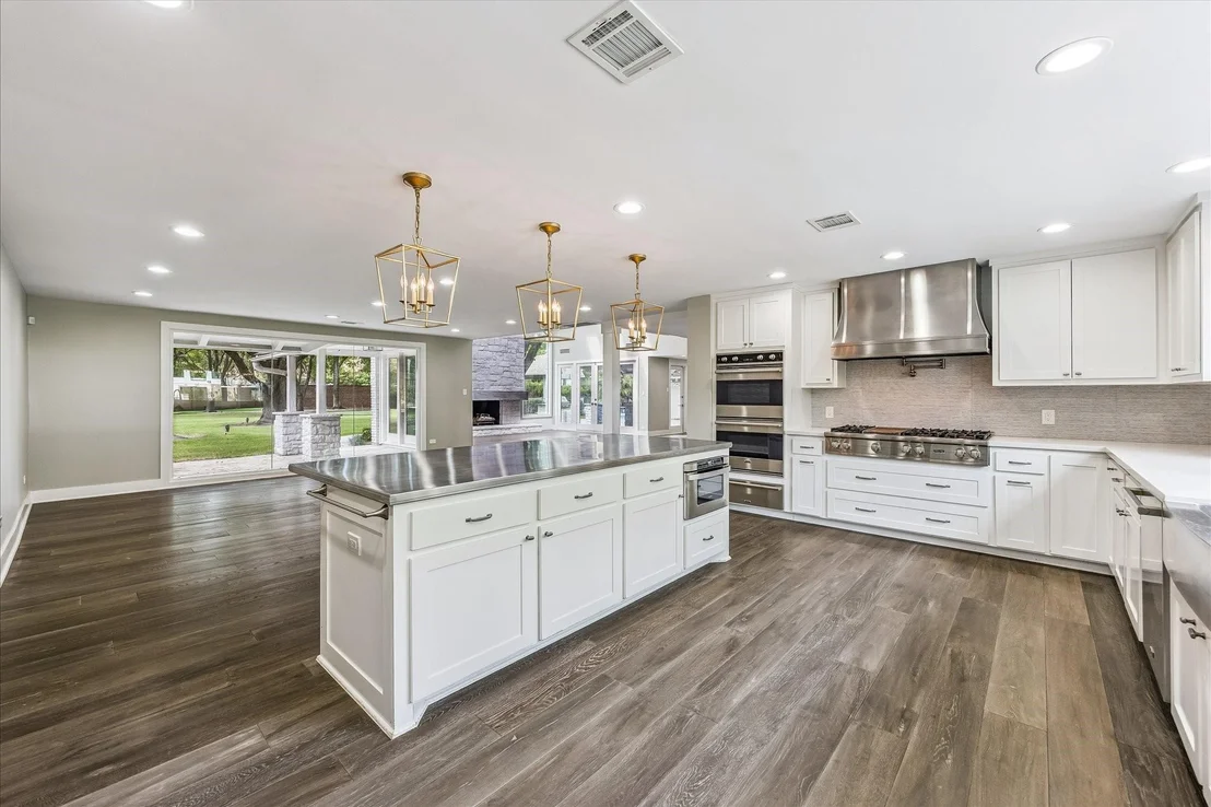 Photo of 5524 Sturbridge Drive