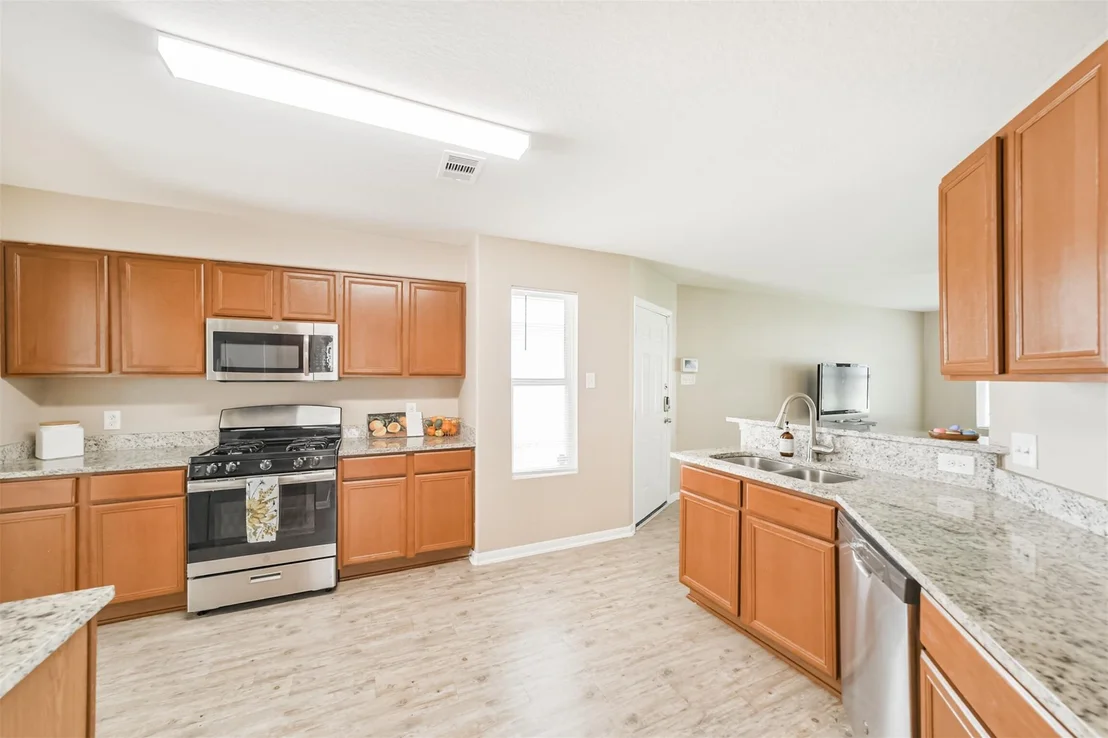 Photo of 16726 Warbler Drive