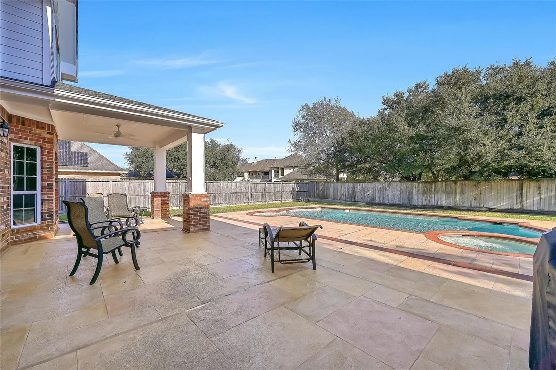 Photo of 101 Oak Drive