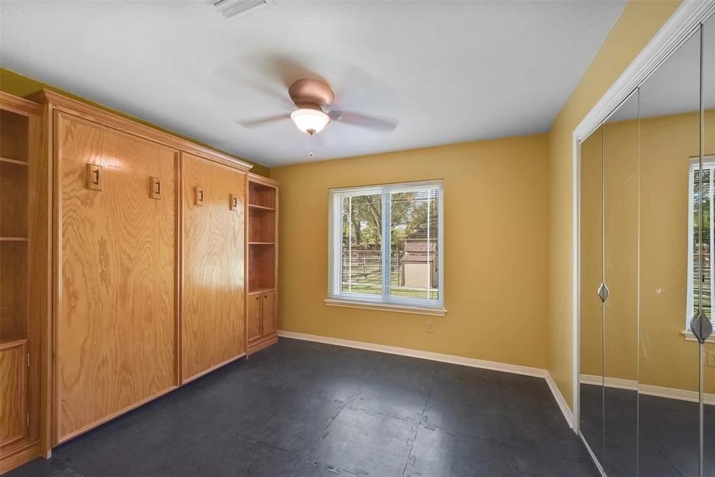 Photo of 2711 N Saddlebrook Lane