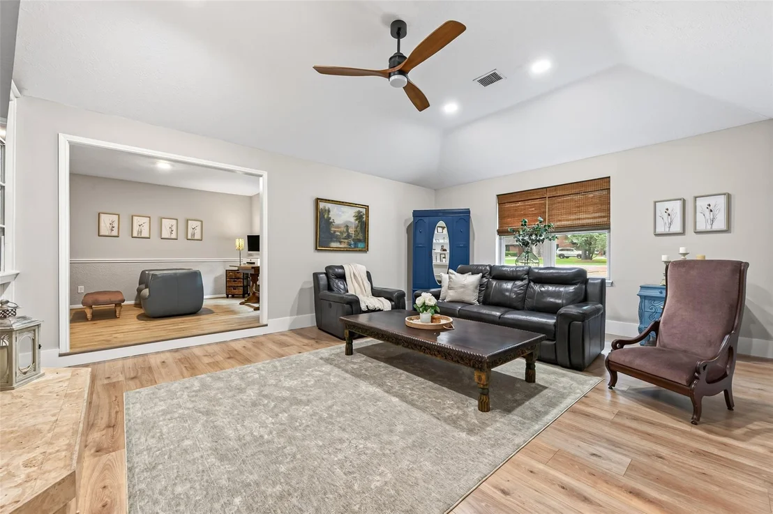 Photo of 18903 Grosbeak Lane