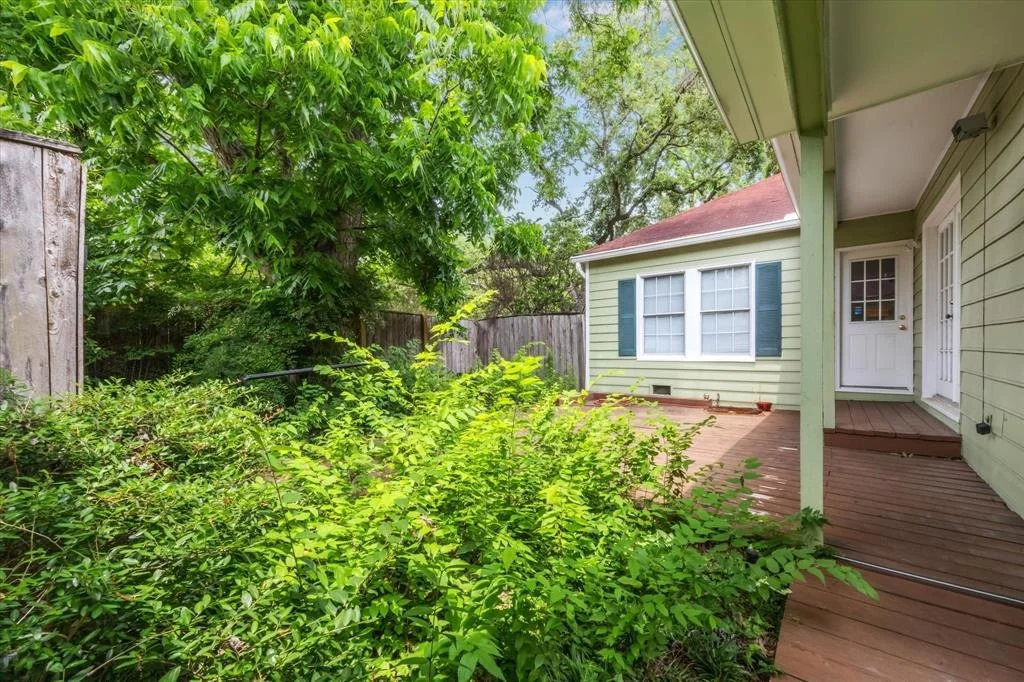 Photo of 2739 Centenary Street