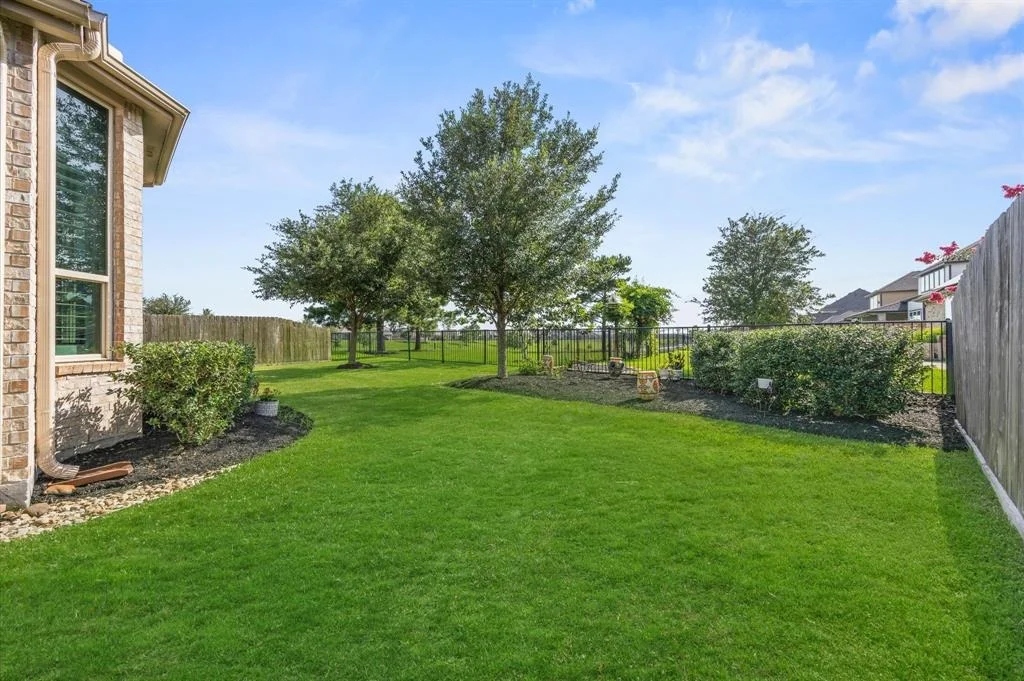 Photo of 20923 Bradley Gardens Drive