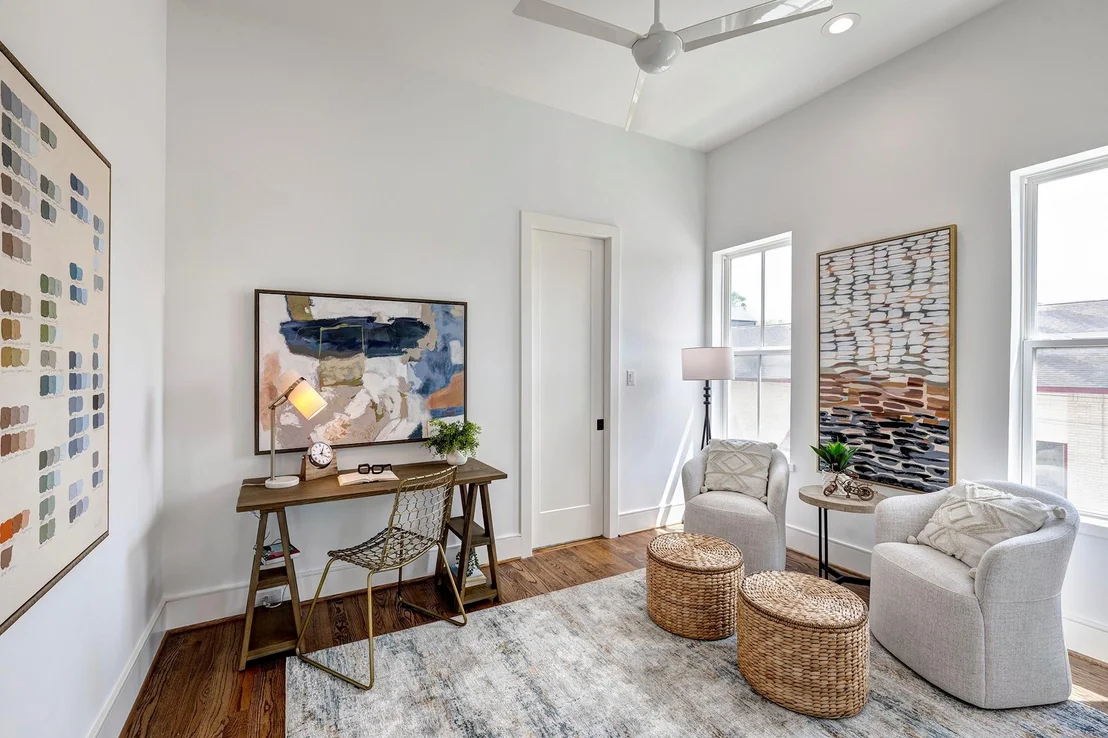 Photo of 802 Detering Street