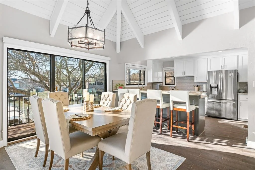 Photo of 3343 Torrey Pines Drive