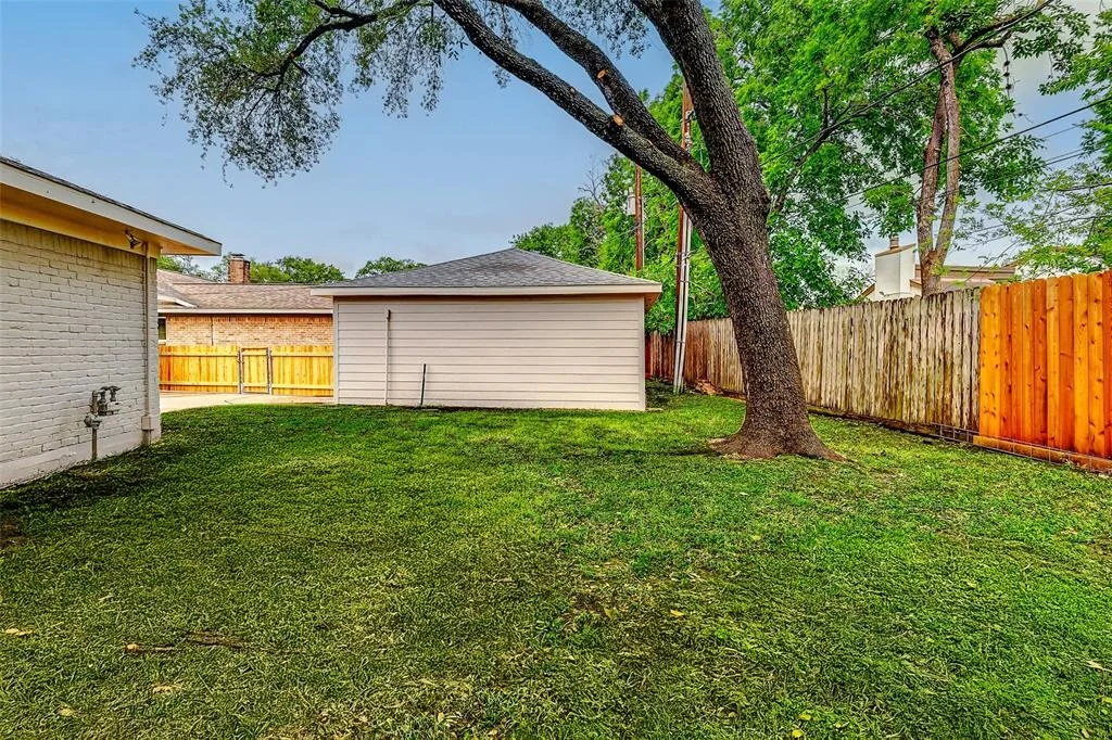 Photo of 7622 Braesglen Drive