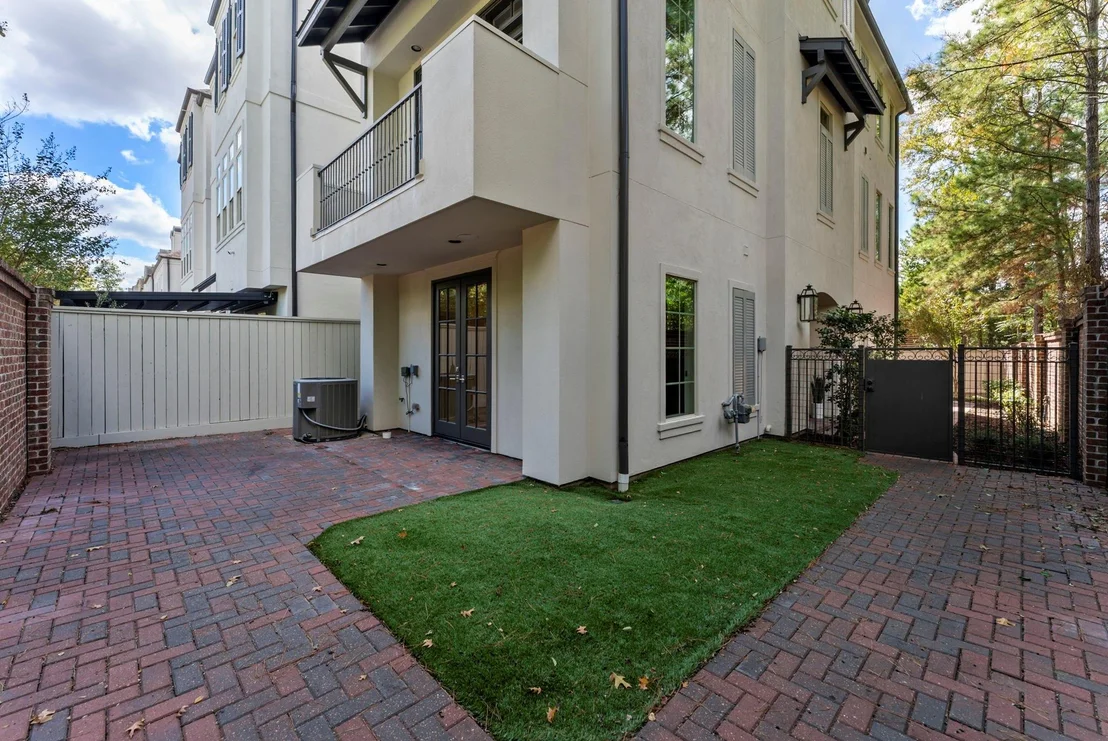 Photo of 130 Gateway Park Place