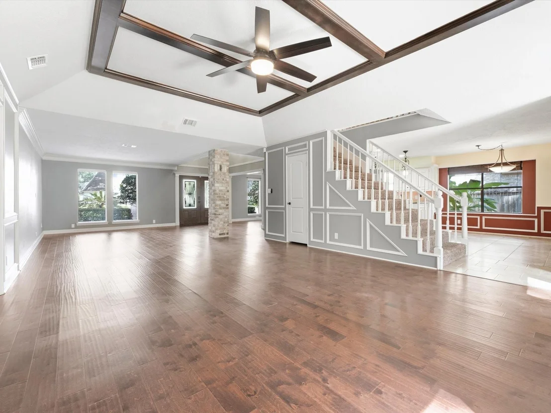 Photo of 18310 Lake Oaks Drive