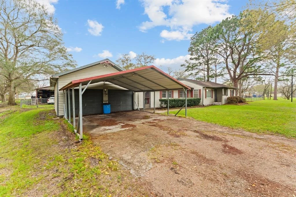 Photo of 12739 Roesler Road