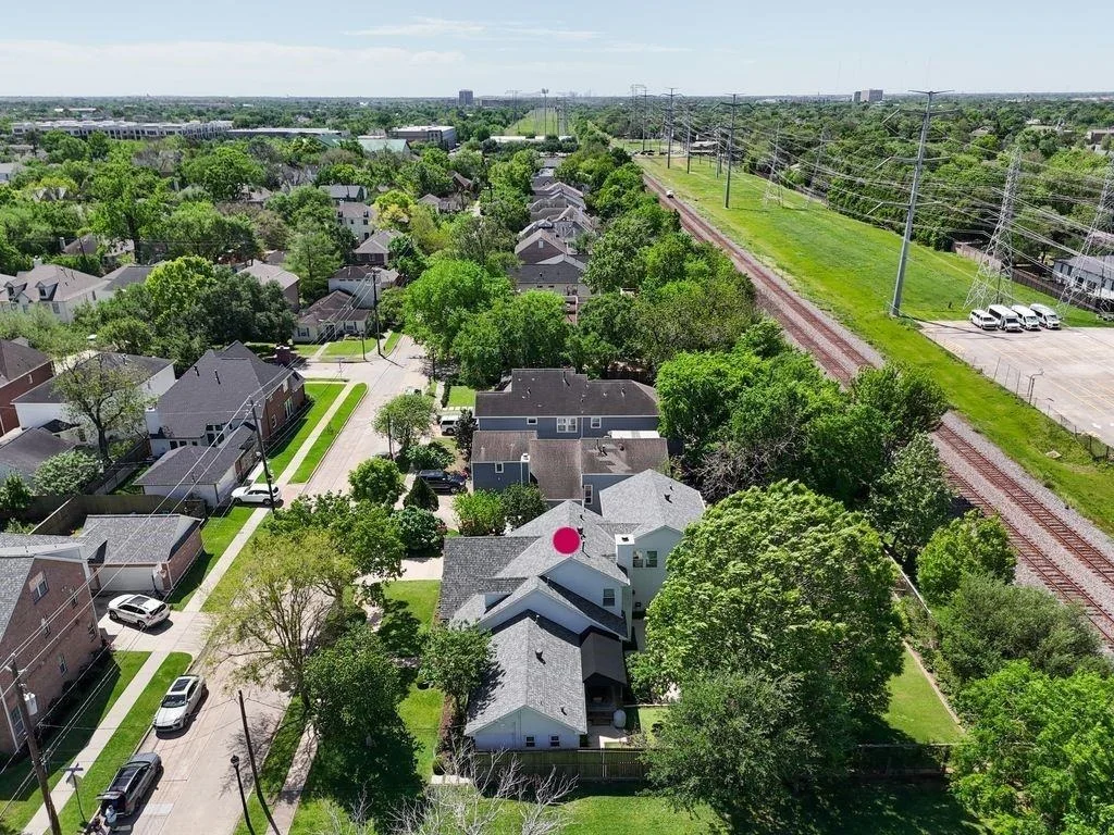Photo of 6510 Community Drive