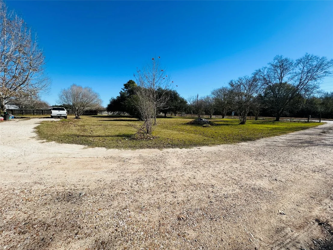 Photo of 8879 Bailey Road