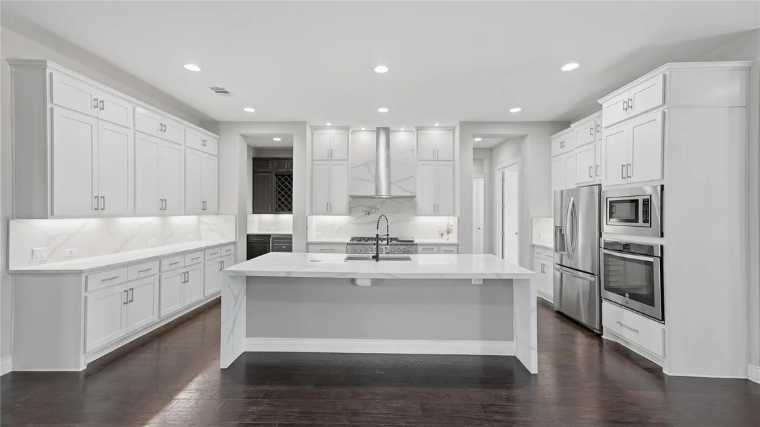 Photo of 205 Standing Oak Drive