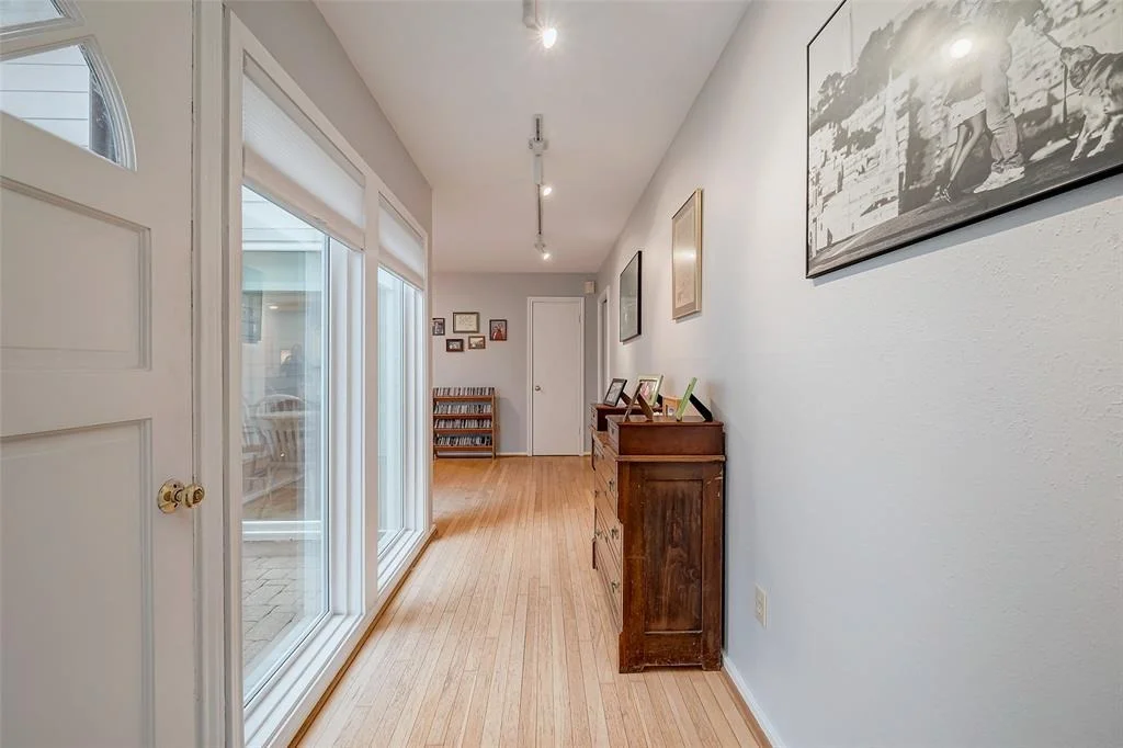 Photo of 5810 Southminster Drive