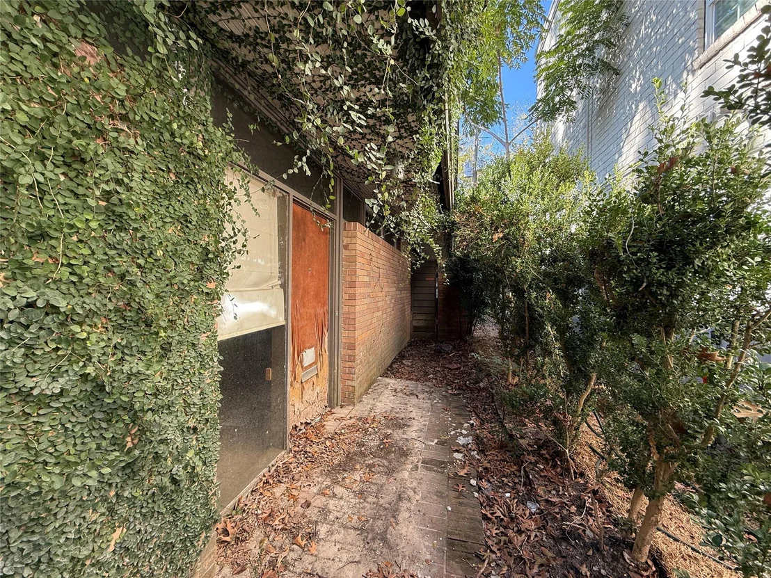 Photo of 9314 Lugary Drive