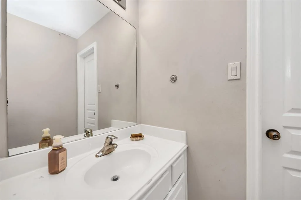 Photo of 12026 Auckland Point