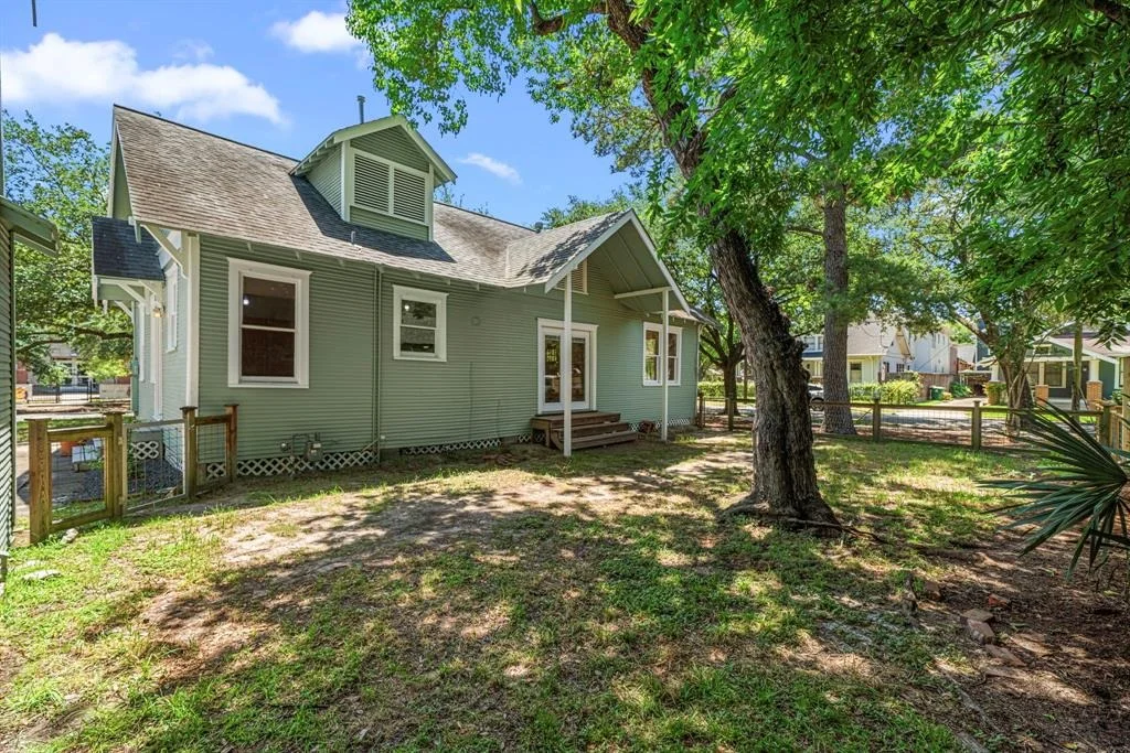 Photo of 401 Omar Street