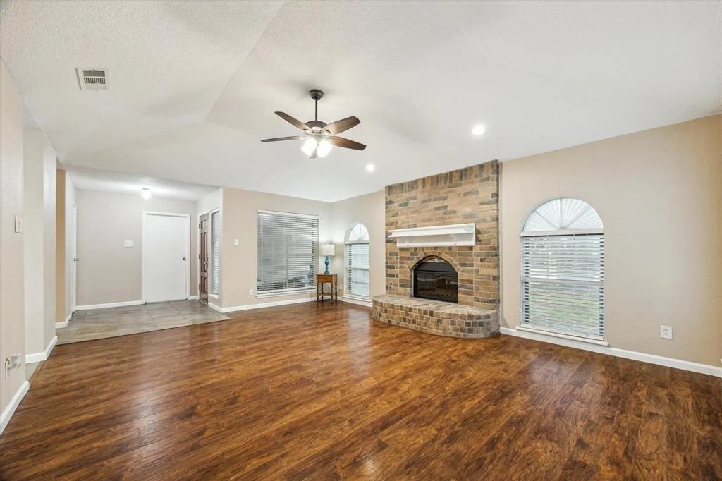 Photo of 4910 Colombia Drive