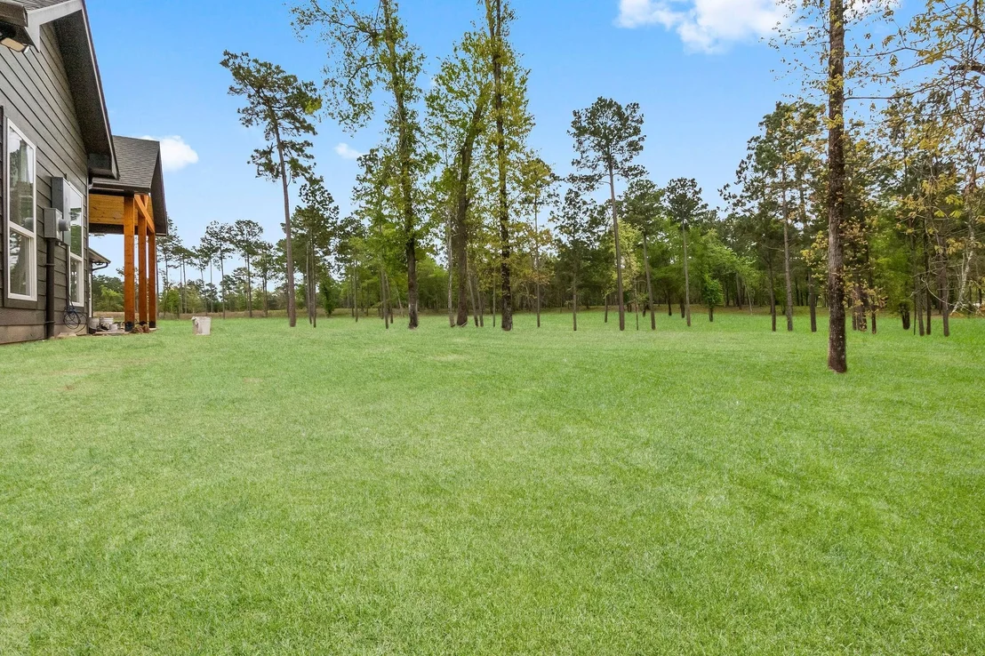 Photo of 393 Hanson Road