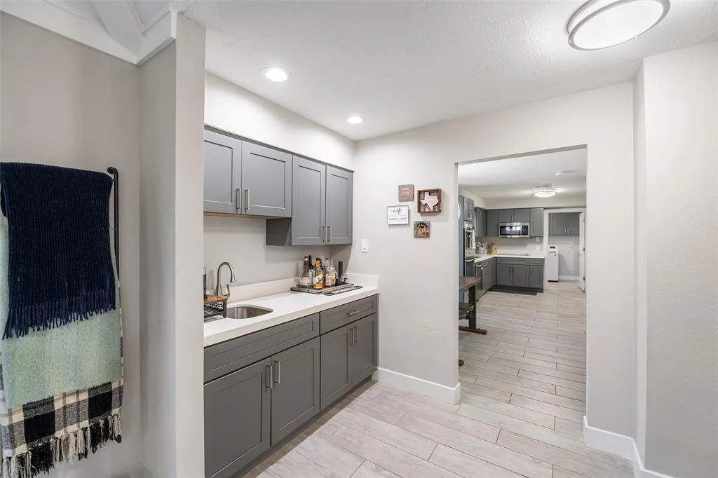 Photo of 6910 King Arthur Court