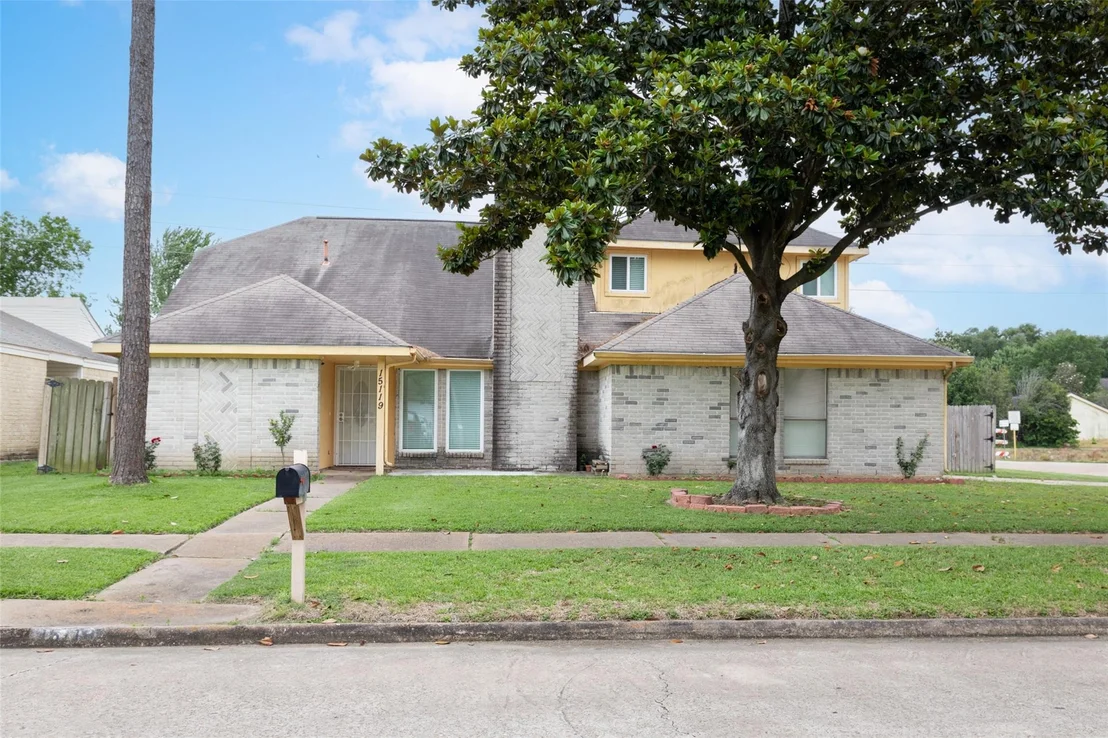 Photo of 15119 Plaza Libre Drive