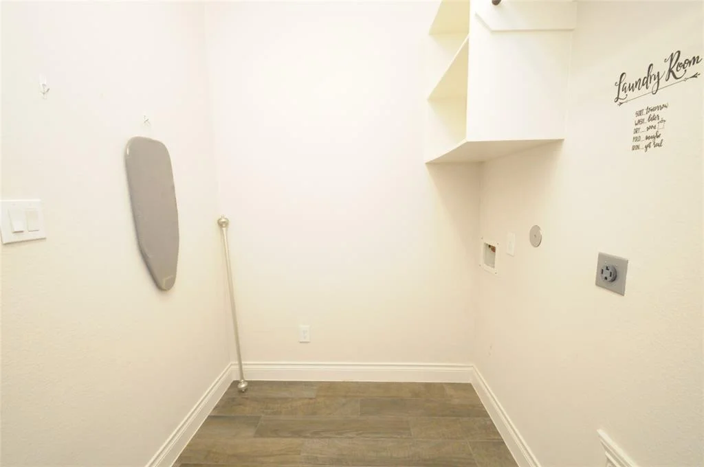 Photo of 23323 Darst Field Trail