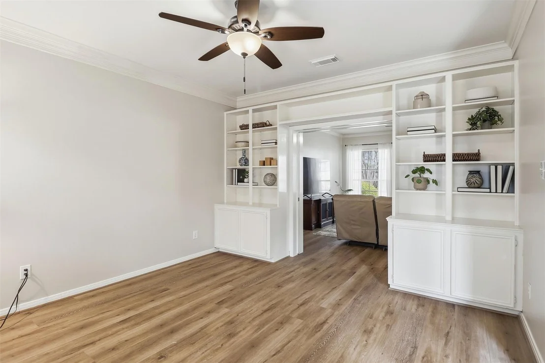Photo of 2023 Garden Terrace Drive
