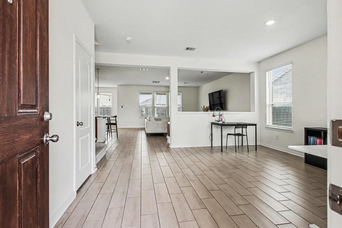 Photo of 21202 Sunray Harbor Drive