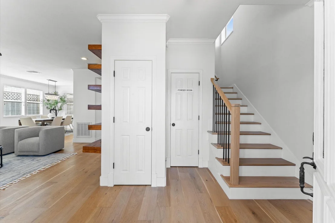 Photo of 1111 Walton Street