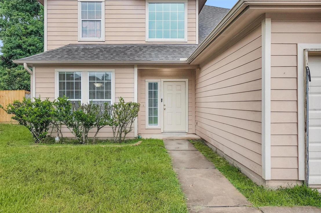Photo of 996 Oak Glen Drive