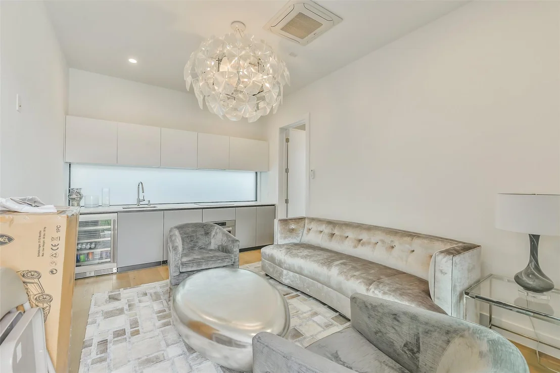 Photo of 3003 Virginia Street