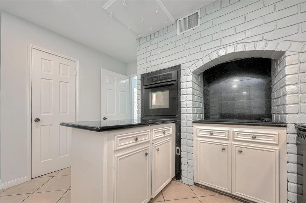 Photo of 17510 Oxhill Court