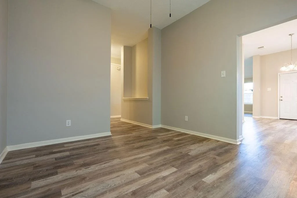 Photo of 9926 Goldenglade Drive