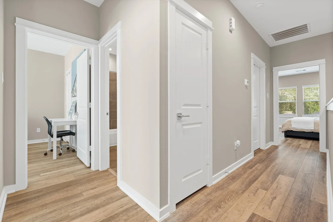 Photo of 413 Stonework Oaks Lane