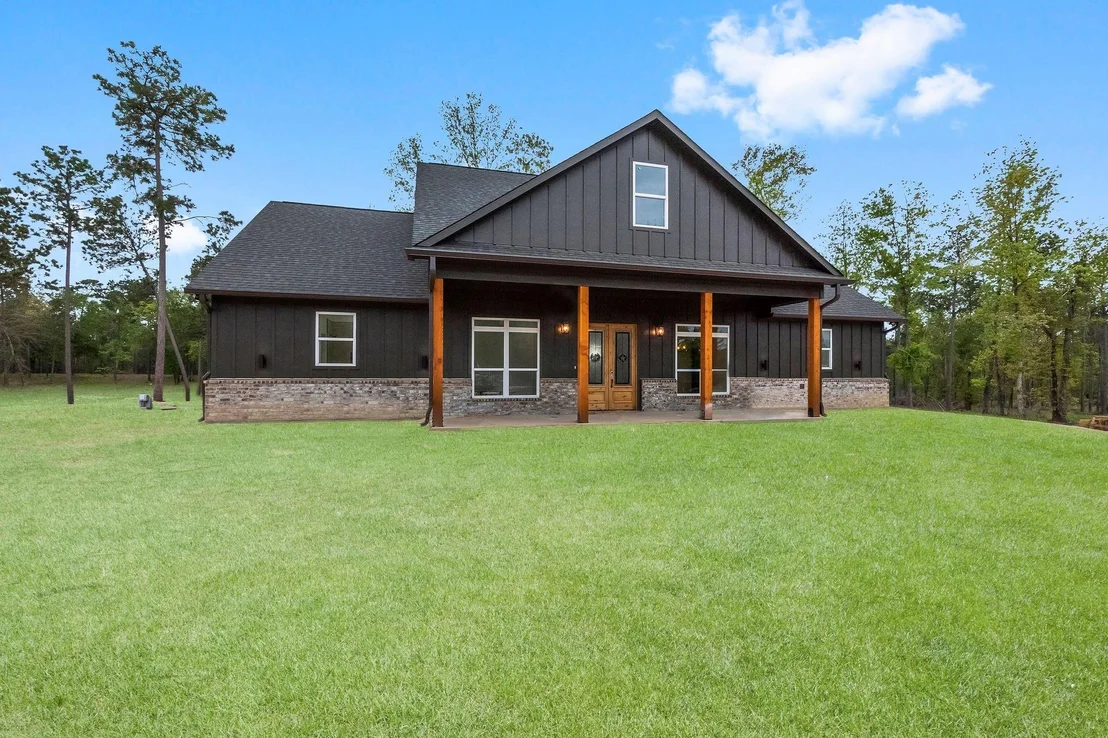 Photo of 393 Hanson Road