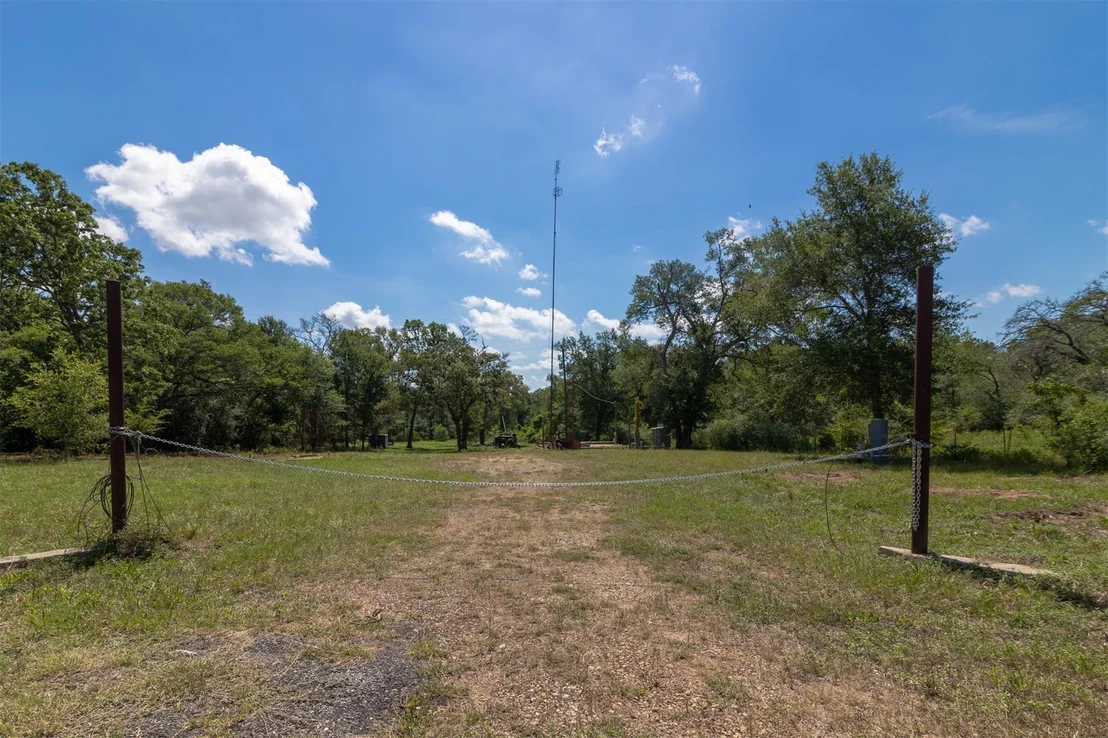 Photo of 27108 Highway 6