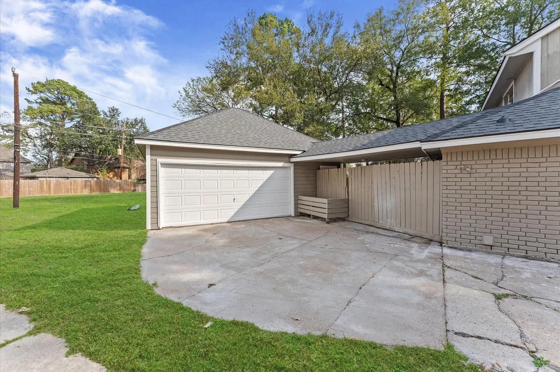 Photo of 16414 York Minster Drive