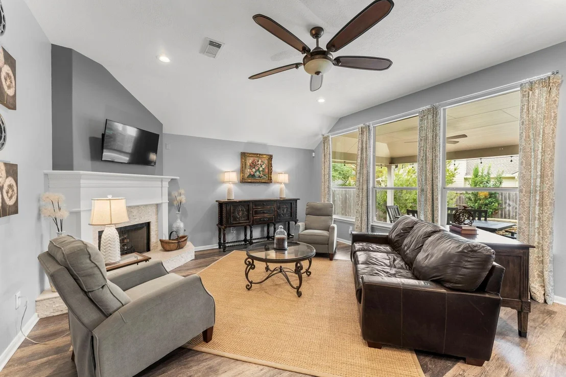 Photo of 959 Stoneglade Drive