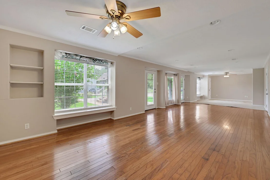 Photo of 360 Holiday Lane