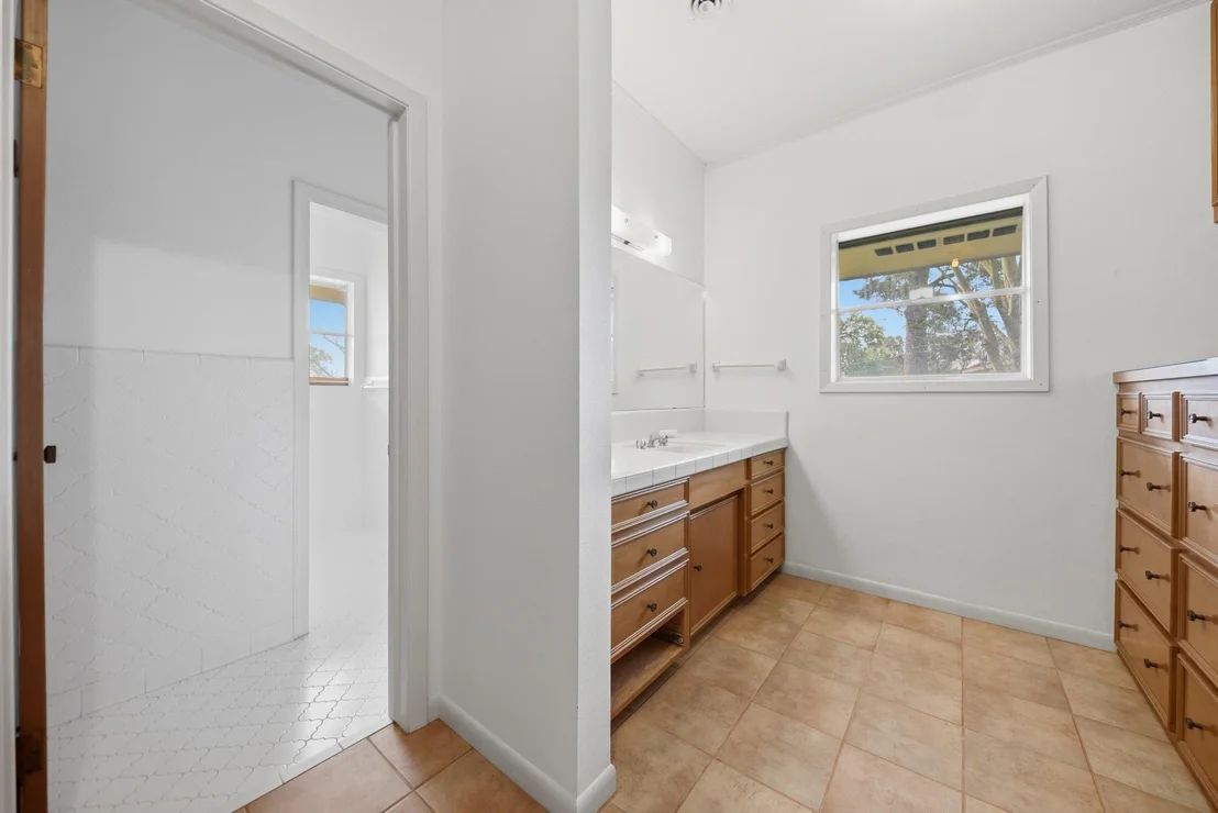 Photo of 1500 Key Street