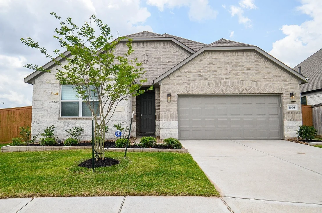 Photo of 1696 Daylight Lake Drive
