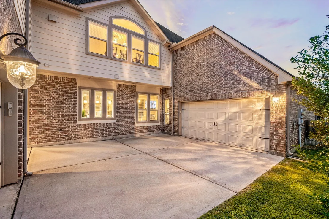 Photo of 7106 Prairie Grass Lane