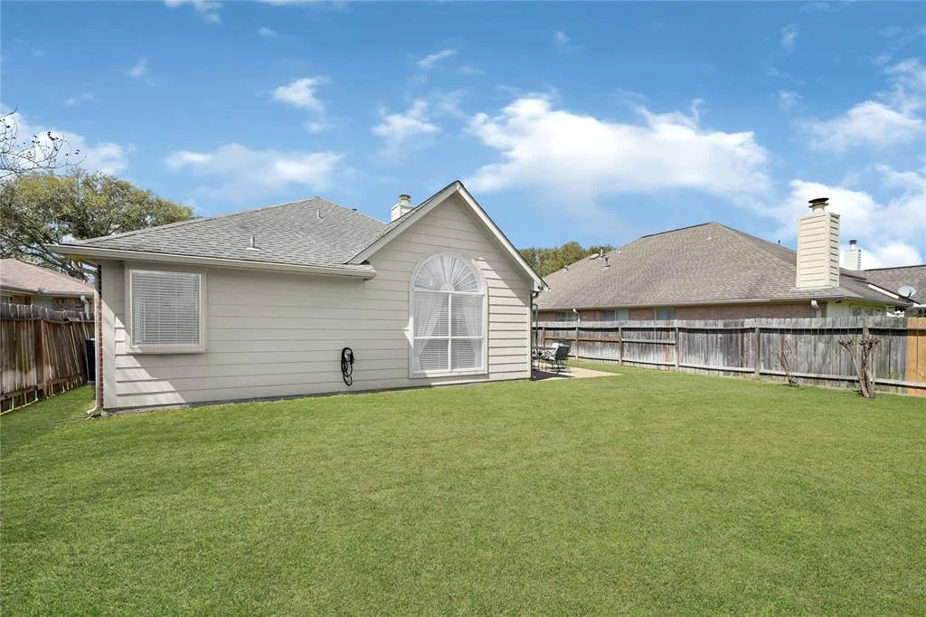Photo of 4414 Plum Forest Road