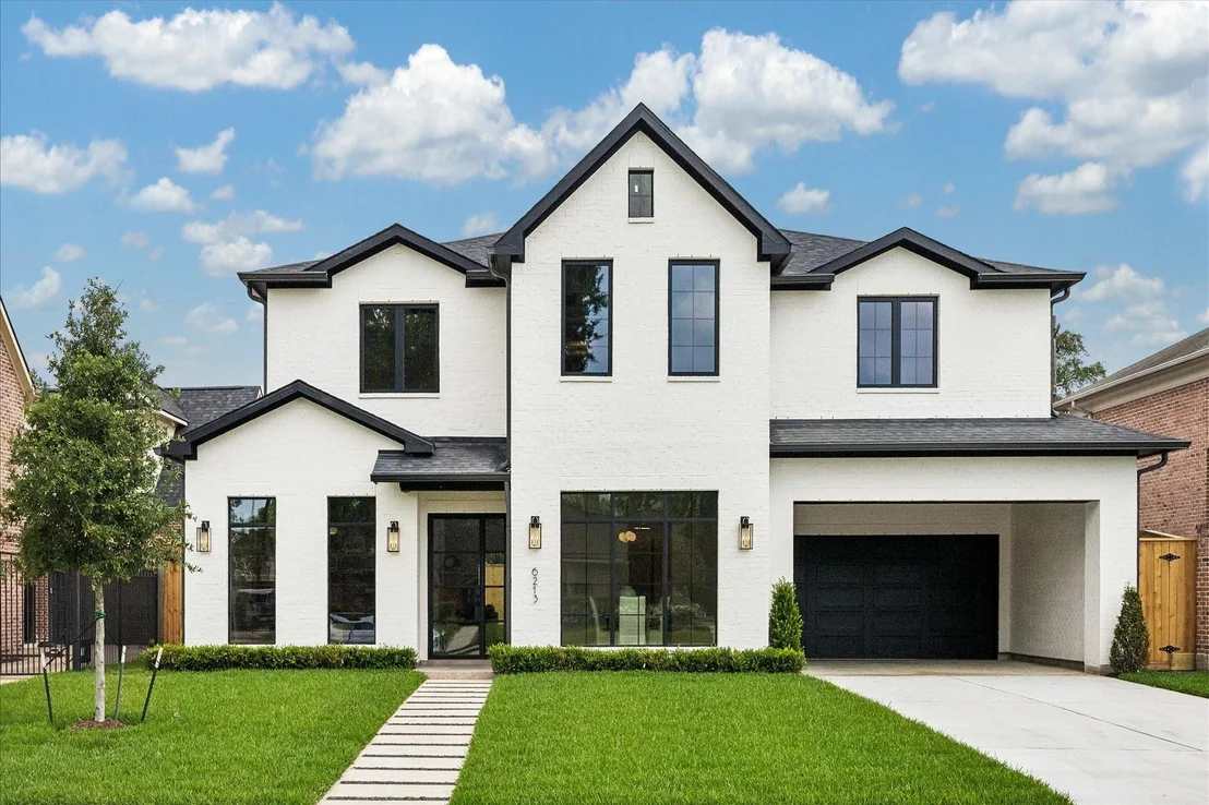 Photo of 6213 Overbrook Lane