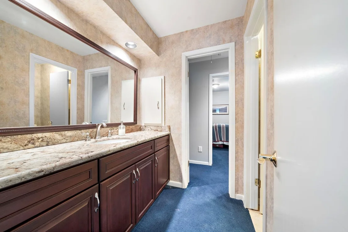 Photo of 1019 Ridgeley Drive